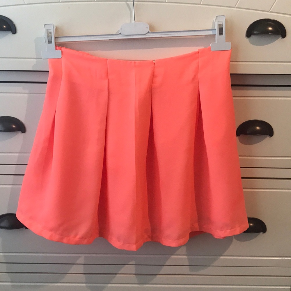 Coral skirt from Tobi size S